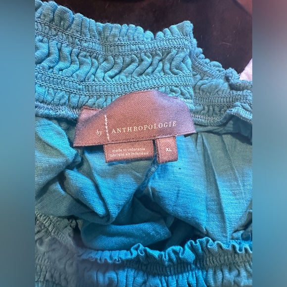 Anthropologie XL crop tank top. Ruffle trim at top very soft. - Picture 3 of 3